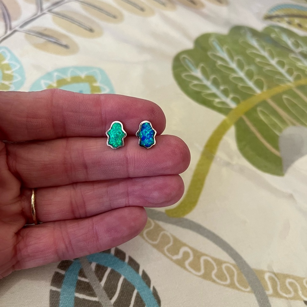Earrings. Blue and green sparkles. 925 silver. Opal like